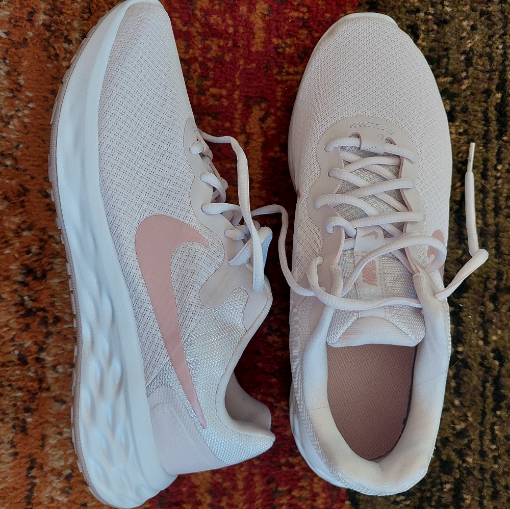 Nike free run size 11 women's